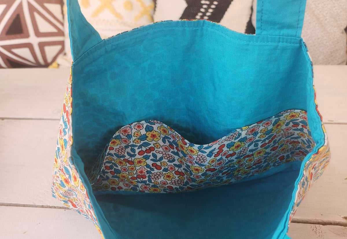 Sacs tote-bags doublés avec poches