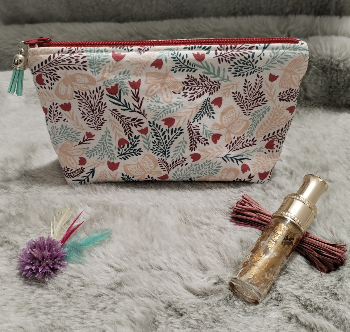 Trousses ( maquillage, produits de beauté...)